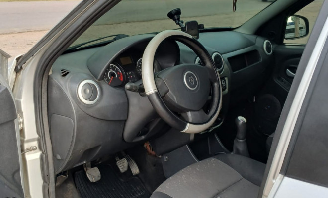 Renault LOGAN Expres./Exp. UP Hi-Flex 1.0 16V 4p 2011 Flex-6