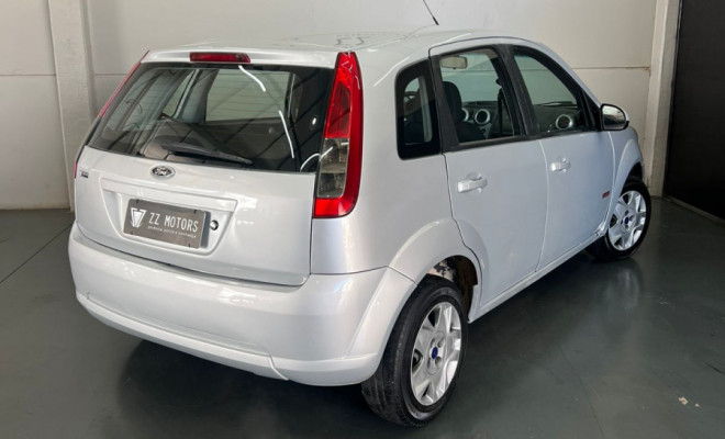 Ford Fiesta Class 1.6 8V Flex 5p 2012-4