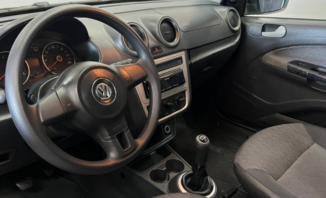 VW - VolksWagen Gol (novo) 1.6 Mi Total Flex 8V 4p 2014-3