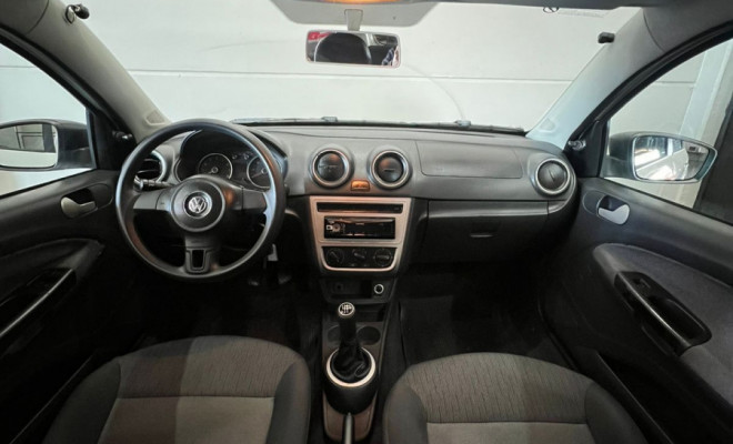 VW - VolksWagen Gol (novo) 1.6 Mi Total Flex 8V 4p 2014-2