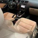 VW - VolksWagen JETTA Comfortline 2.0 Flex 8V 4p Tipt. 2013-4
