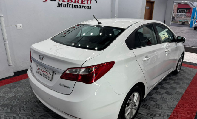 Hyundai HB20S Premium 1.6 Flex 16V Mec. 4p 2014 Flex-1