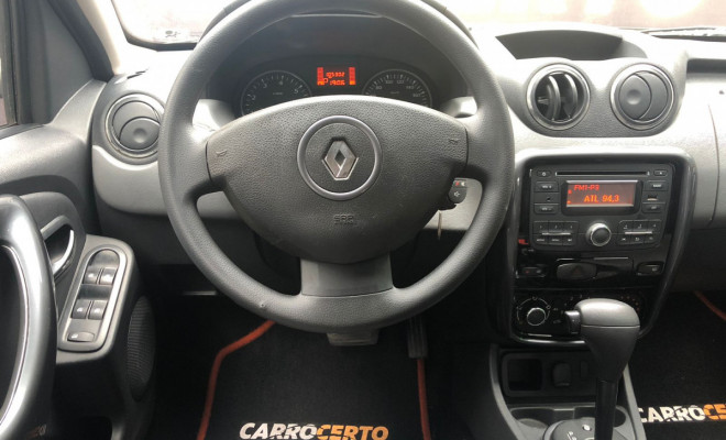 Renault DUSTER Dynamique 2.0  Aut. 2013 Flex  Sair de SUV gastando pouco-5