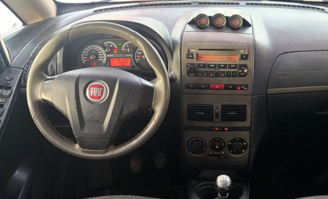 Fiat Idea Advenure LOCKER 1.8 2012-1