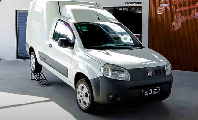 Fiat Fiorino Furgão Work. HARD 1.4 Flex 8V 2p 2017 Flex