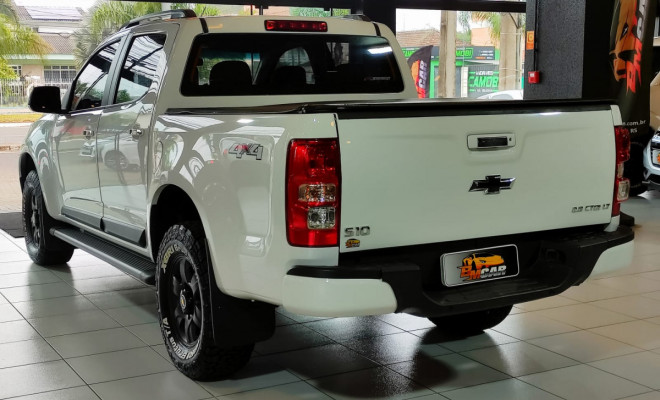 GM - Chevrolet S10 Pick-Up LT 2.8 TDI 4x4 CD Diesel Aut 2013 Diesel-2