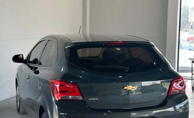 GM - Chevrolet ONIX HATCH LT 1.0 8V FlexPower 5p Mec. 2019 Flex-2