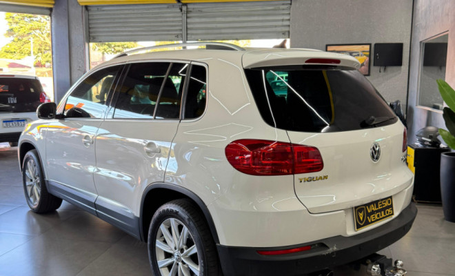 VW - VolksWagen TIGUAN 2.0 TSI 16V 200cv Tiptronic 5p 2013 Gasolina-3