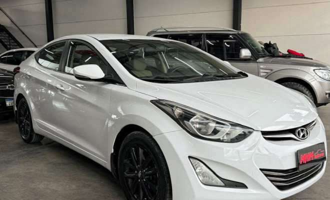 Hyundai Elantra GLS 2.0 16V Flex Aut. 2015 Flex-1