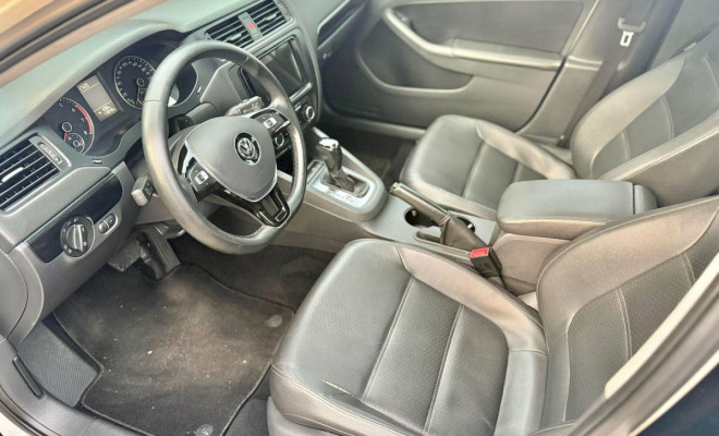 VW - VolksWagen JETTA Comfortline 2.0 T.Flex 8V 4p Tipt. 2013 Flex-5
