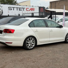 VW - VolksWagen JETTA Comfortline 2.0 T.Flex 8V 4p Tipt. 2013 Flex-1