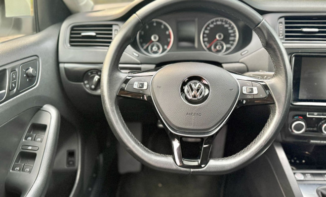 VW - VolksWagen JETTA Comfortline 2.0 T.Flex 8V 4p Tipt. 2013 Flex-10