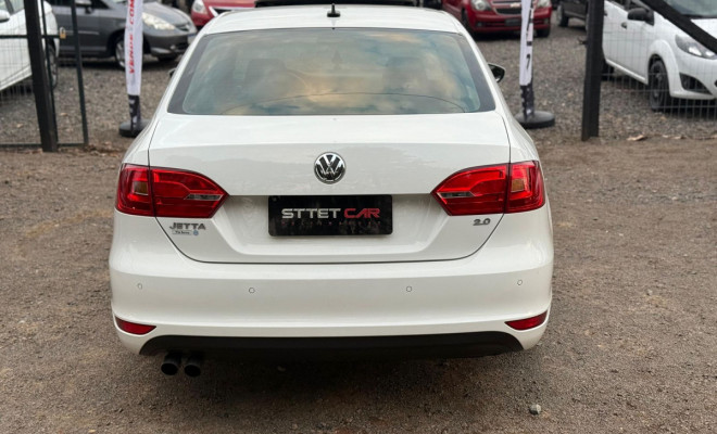 VW - VolksWagen JETTA Comfortline 2.0 T.Flex 8V 4p Tipt. 2013 Flex-4