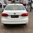 VW - VolksWagen JETTA Comfortline 2.0 T.Flex 8V 4p Tipt. 2013 Flex-4