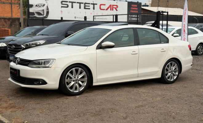VW - VolksWagen JETTA Comfortline 2.0 T.Flex 8V 4p Tipt. 2013 Flex