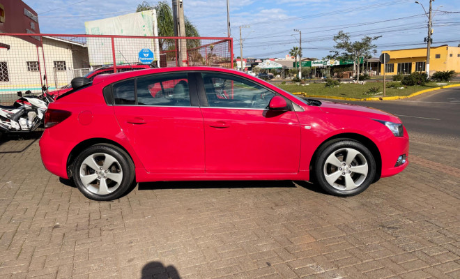 GM - Chevrolet CRUZE HB Sport LT 1.8 16V FlexP. 5p Aut 2014 Flex-4