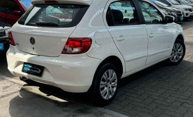 VW - VolksWagen Gol (novo) 1.0 Mi Total Flex 8V 4p 2013 Flex-2