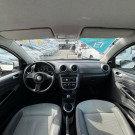 VW - VolksWagen Gol (novo) 1.0 Mi Total Flex 8V 4p 2013 Flex-8
