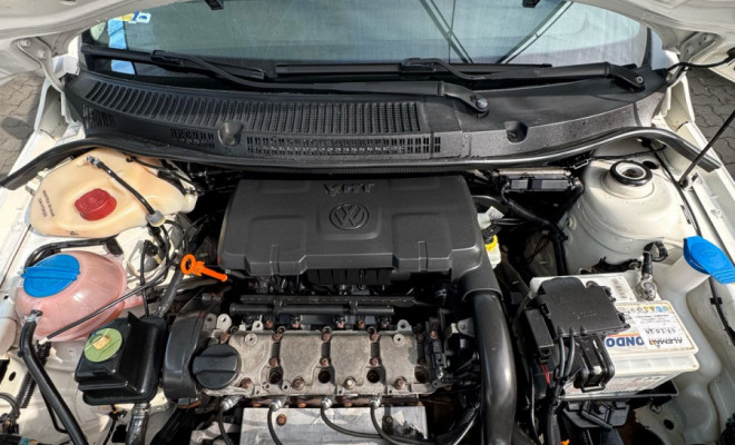 VW - VolksWagen Gol (novo) 1.0 Mi Total Flex 8V 4p 2013 Flex-11