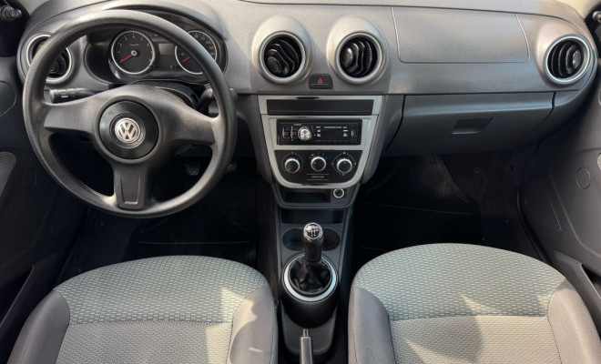VW - VolksWagen Gol (novo) 1.0 Mi Total Flex 8V 4p 2013 Flex-7
