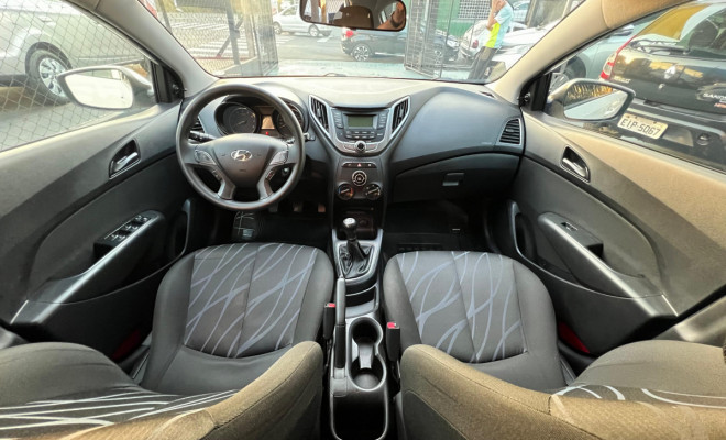 Hyundai HB20 Comf./C.Plus/C.Style 1.0 Flex 12V 2015 Flex-4