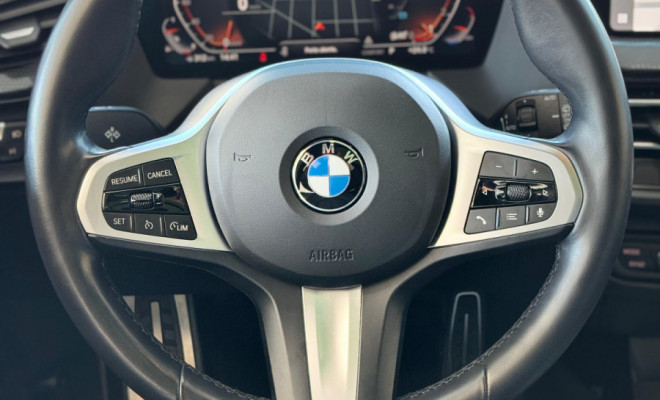 BMW 118i M Sport 1.5 TB 12V Aut. 5p 2024 Gasolina-11