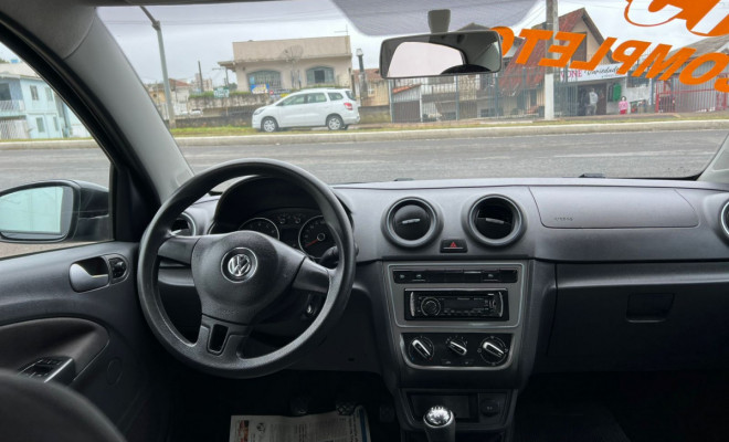 VW - VolksWagen VOYAGE 1.6/1.6 City  Mi Total Flex 8V 4p 2013 Flex-9