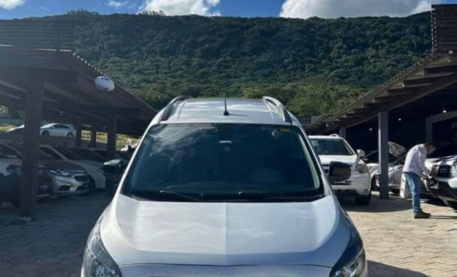 GM - Chevrolet SPIN ADVANTAGE 1.8 8V Econo.Flex 5p Aut. 2017 Flex-0