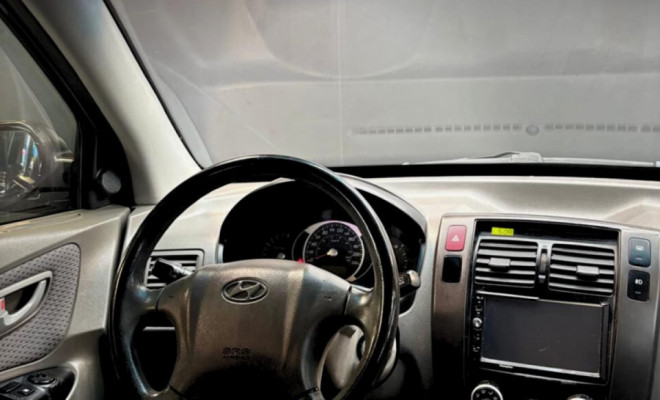 Hyundai Tucson 2.0 16V Mec. 2010 Gasolina-4