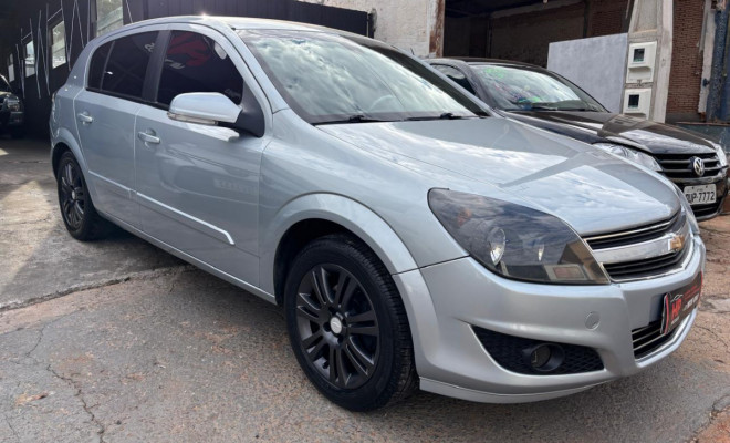 GM - Chevrolet Vectra GT 2.0 MPFI 8V FlexPower Mec. 2010 Flex-2