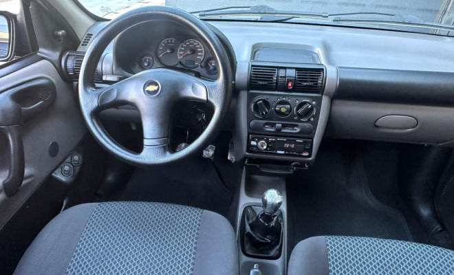 GM - Chevrolet Classic Life/LS 1.0 VHC FlexP. 4p 2013 Flex-5