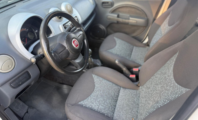 Fiat UNO ATTRACTI. Celeb.1.4 EVO F.Flex 8V 4p 2011 Flex-5
