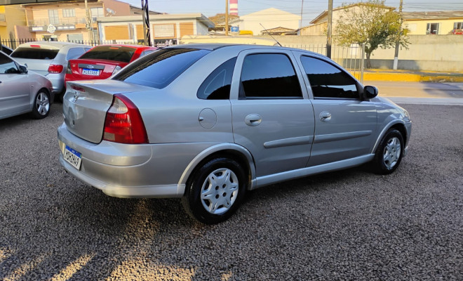 GM - Chevrolet Corsa Sedan 1.0 MPFI 8V 71cv 4p 2004 Gasolina-1