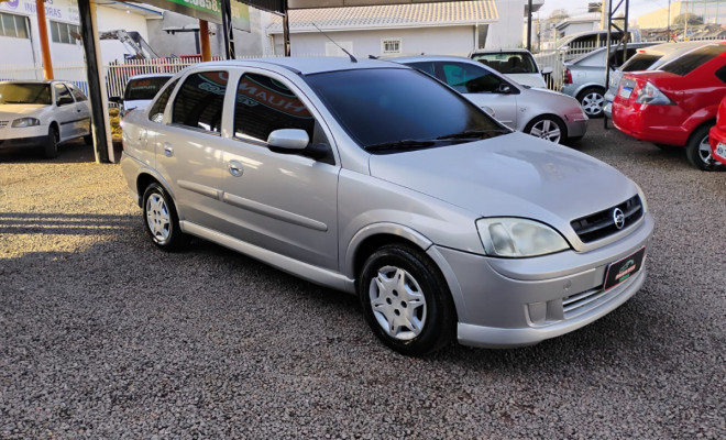 GM - Chevrolet Corsa Sedan 1.0 MPFI 8V 71cv 4p 2004 Gasolina