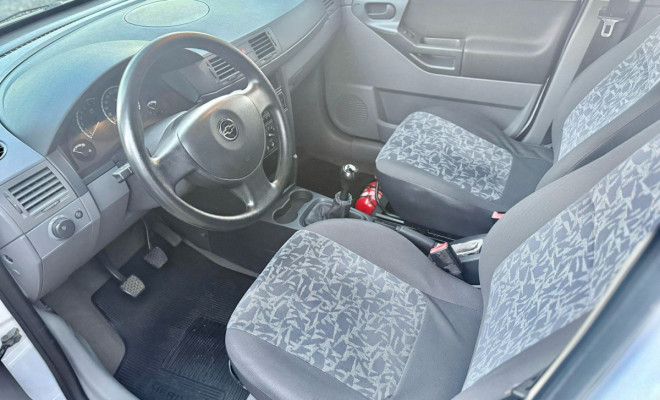GM - Chevrolet Meriva 1.8/ CD 1.8 MPFI 8V 102cv 5p 2004 Gasolina-5