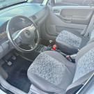 GM - Chevrolet Meriva 1.8/ CD 1.8 MPFI 8V 102cv 5p 2004 Gasolina-5
