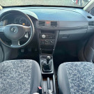 GM - Chevrolet Meriva 1.8/ CD 1.8 MPFI 8V 102cv 5p 2004 Gasolina-7
