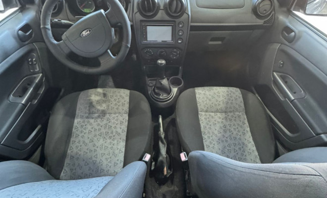 Ford Fiesta Sedan S 1.0 8V Flex 4p 2014 Flex-4