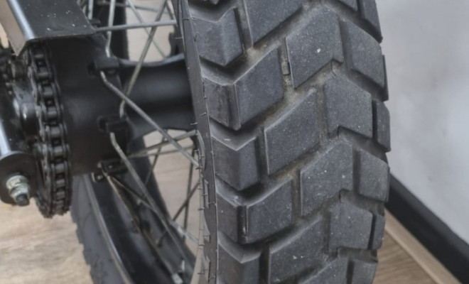 Royal Enfield Himalayan 411 EFI 2024 Gasolina-13