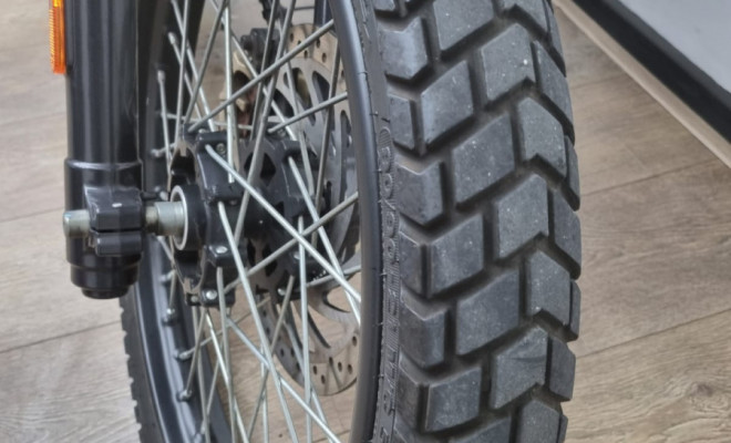 Royal Enfield Himalayan 411 EFI 2024 Gasolina-12