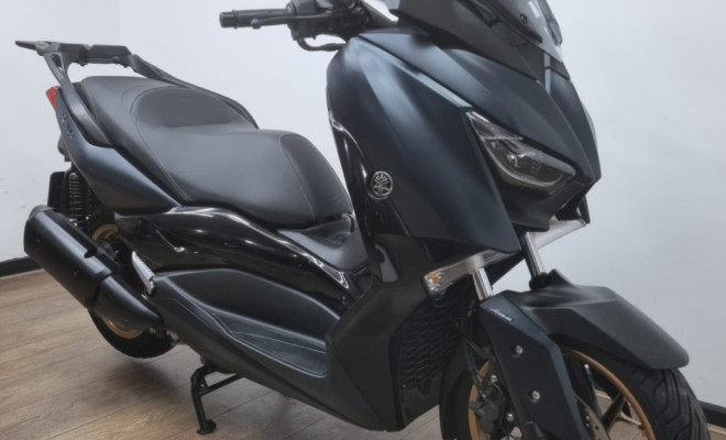 YAMAHA XMAX 250 ABS 2024 Gasolina-0