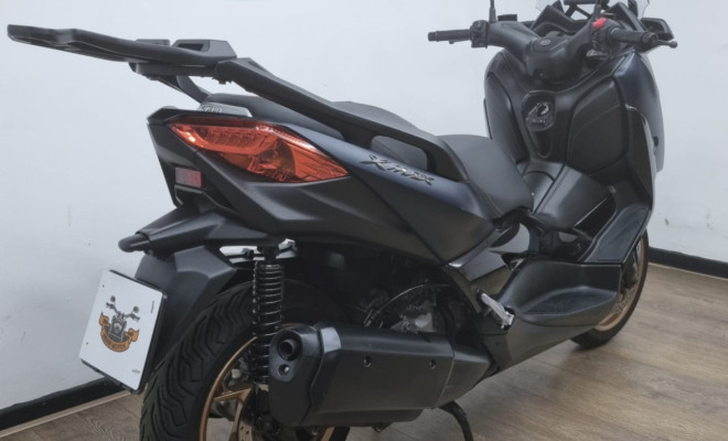YAMAHA XMAX 250 ABS 2024 Gasolina-10