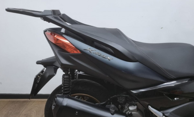 YAMAHA XMAX 250 ABS 2024 Gasolina-8