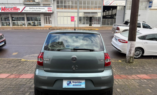 VW - VolksWagen Fox Plus 1.6Mi/ 1.6Mi Total Flex 8V 4p 2009 Flex-4
