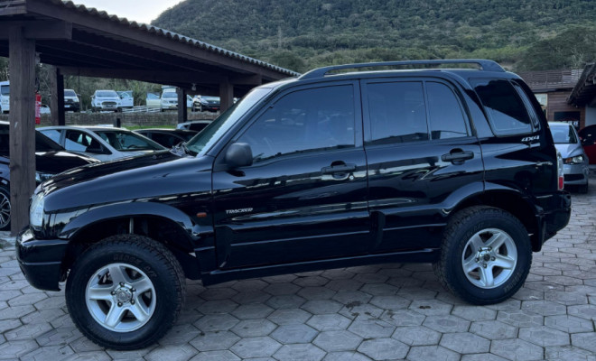 GM - Chevrolet TRACKER 2.0 16v 128cv MPFI 4x4 5p 2009 Gasolina-1