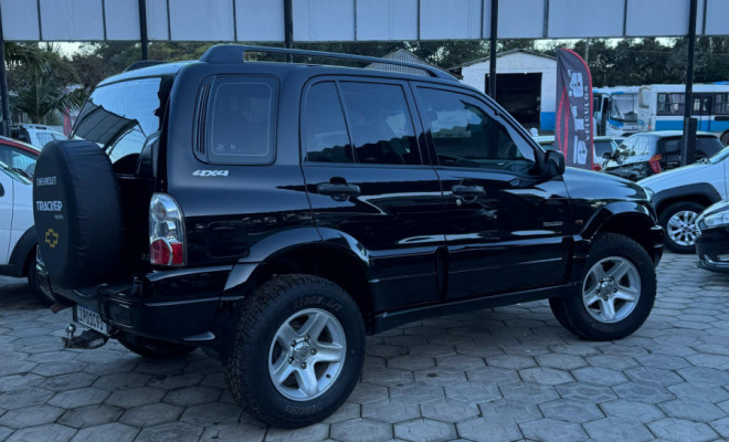 GM - Chevrolet TRACKER 2.0 16v 128cv MPFI 4x4 5p 2009 Gasolina-5