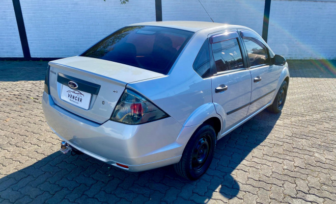 Ford Fiesta Sed. 1.6 8V- 2011-2