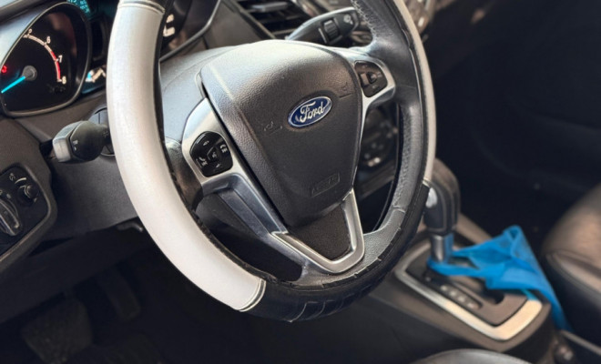 Ford Fiesta HA 1.6 SE 2015 Flex-9