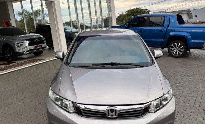 Honda Civic Sed. LXL/LXL SE 1.8 Flex 16V Mec. 2013 Flex-3