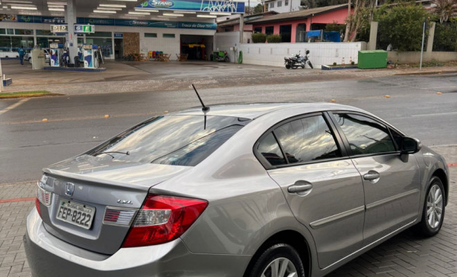 Honda Civic Sed. LXL/LXL SE 1.8 Flex 16V Mec. 2013 Flex-0